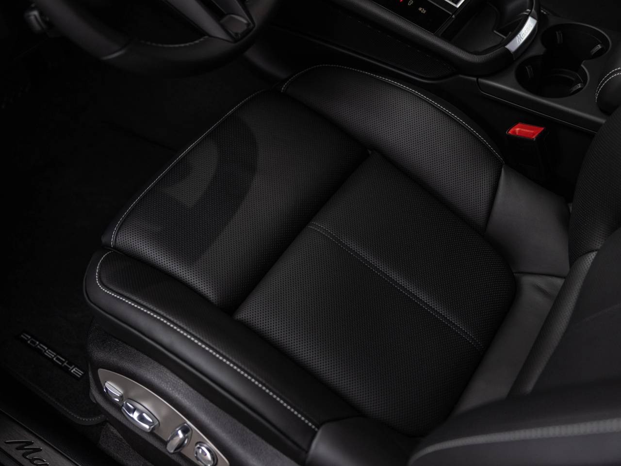 2026 Porsche Macan Macan T