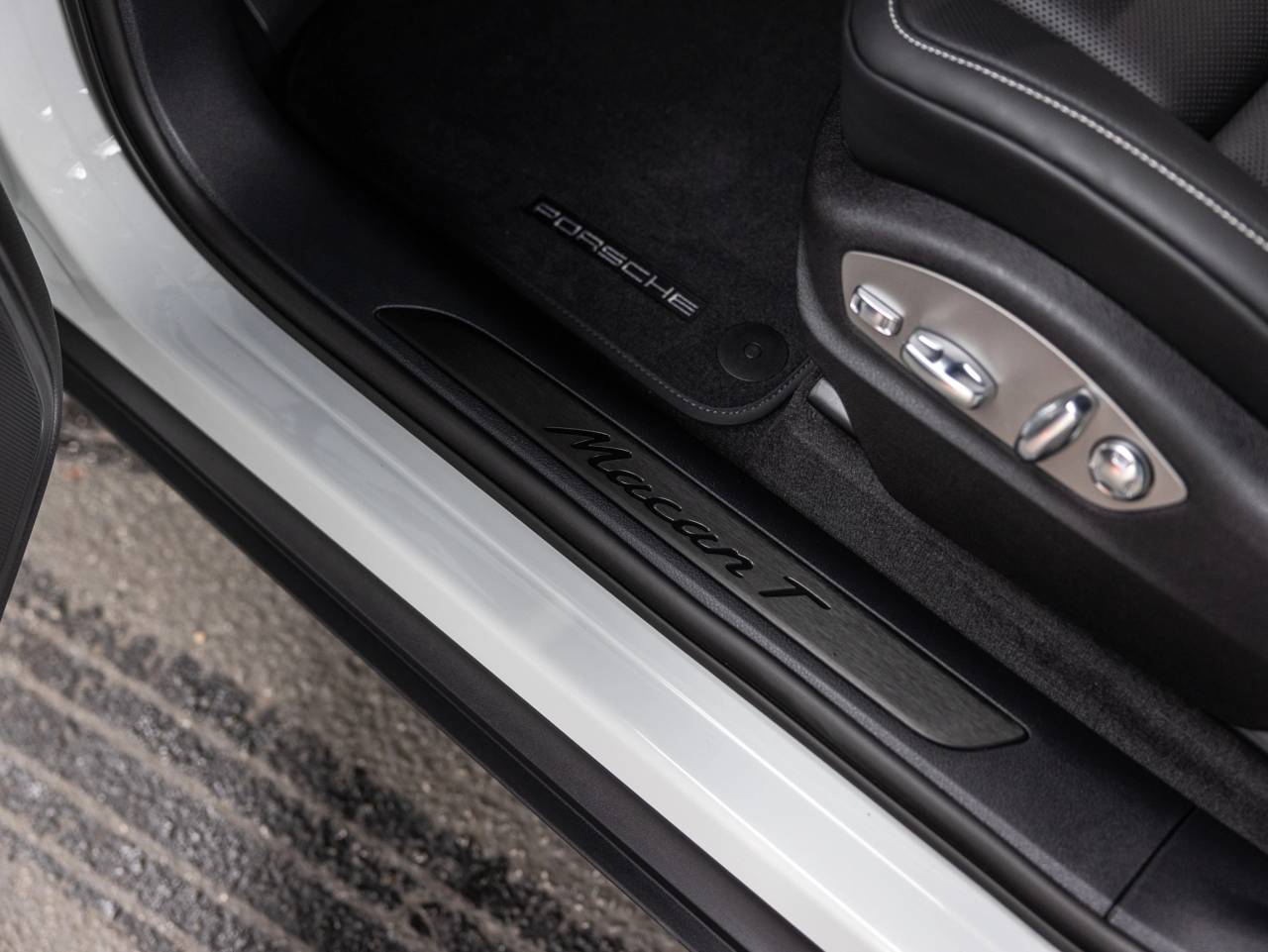 2026 Porsche Macan Macan T