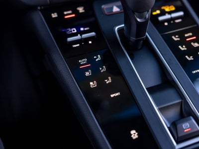 2026 Porsche Macan Macan