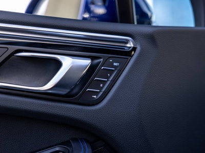 2026 Porsche Macan Macan