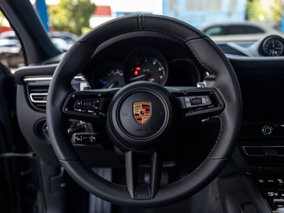 2026 Porsche Macan Macan