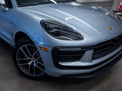 2026 Porsche Macan Base