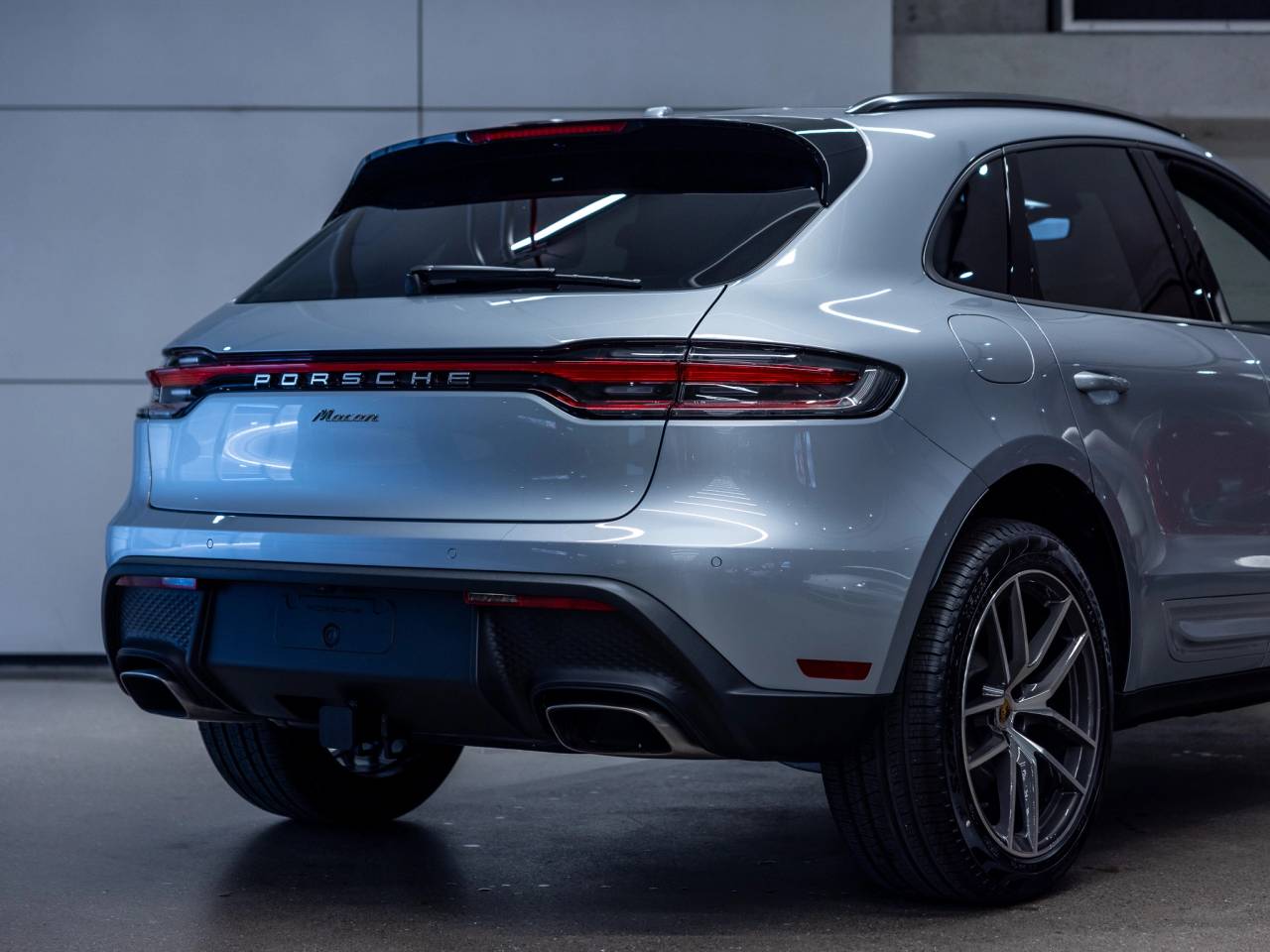 2026 Porsche Macan Base