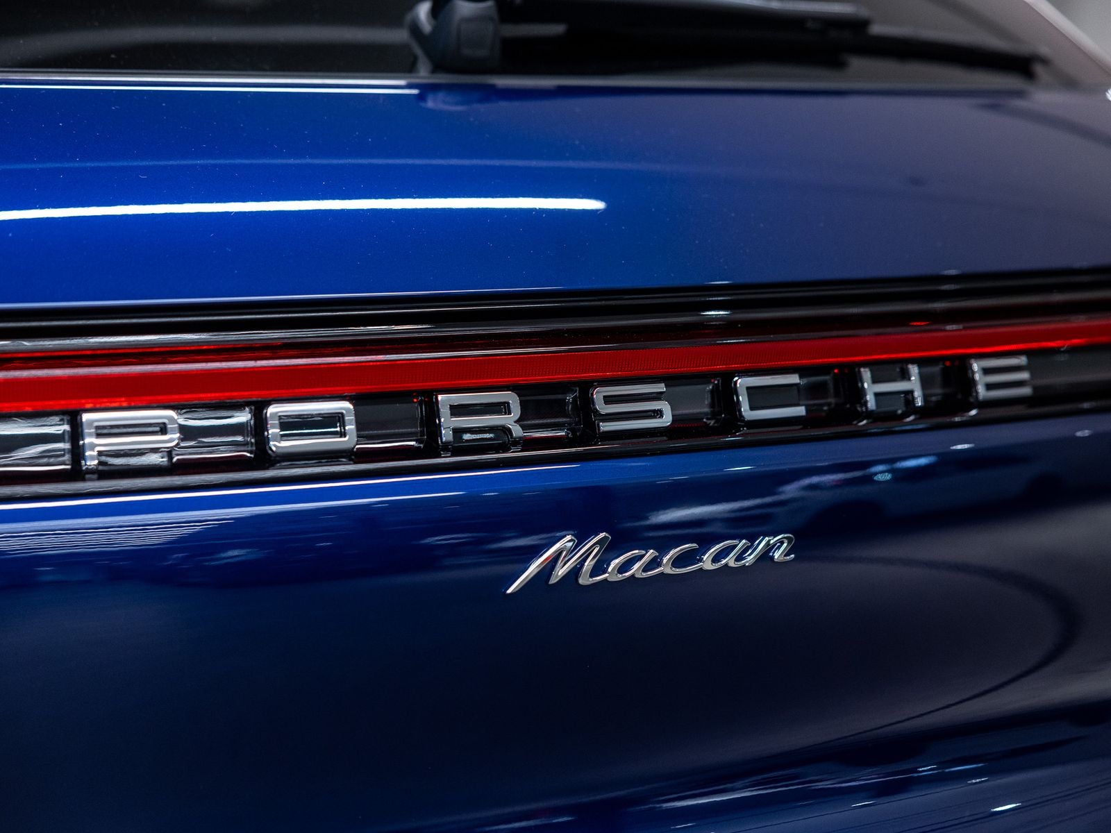 2026 Porsche Macan Base