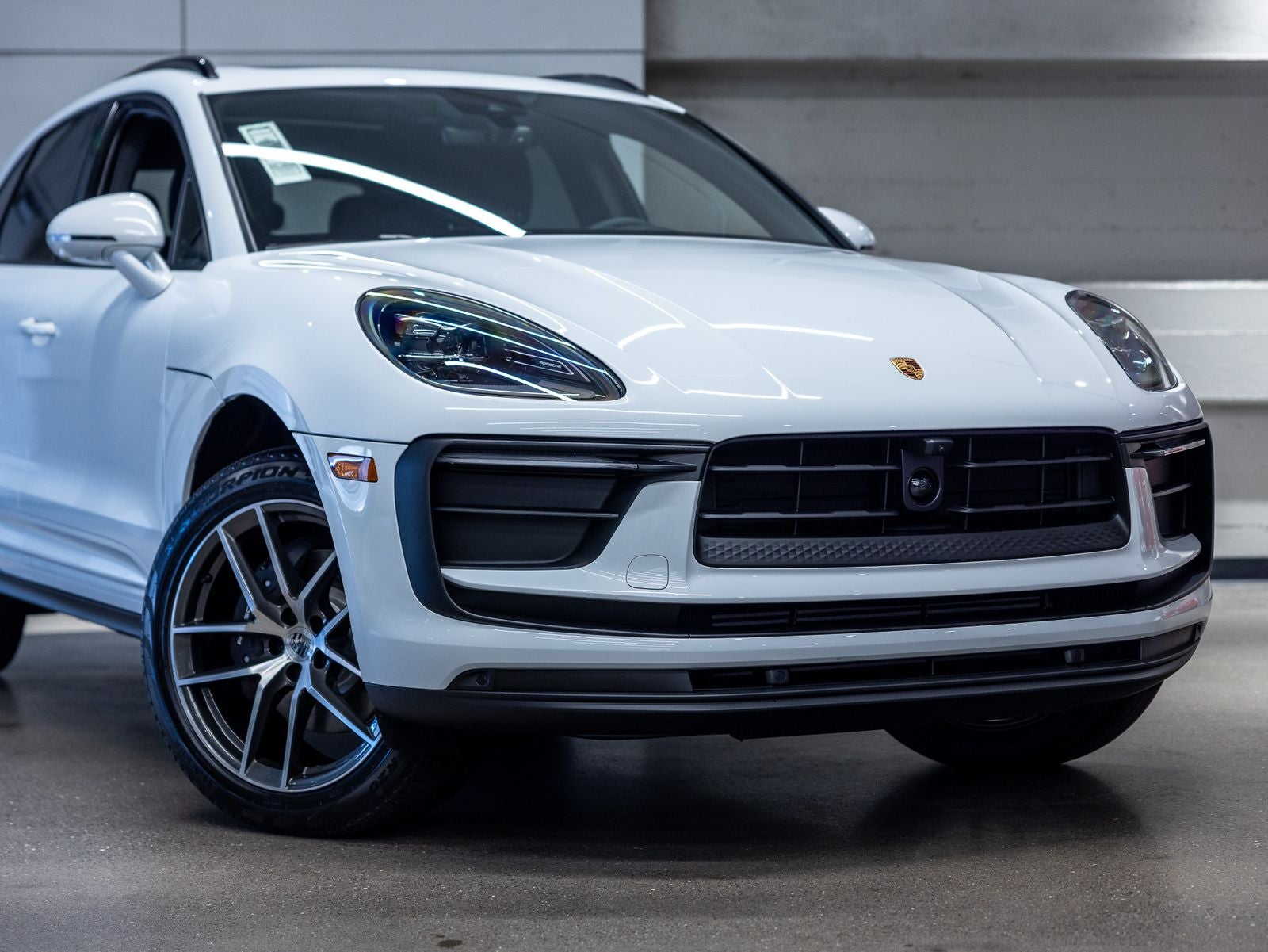 2026 Porsche Macan Base