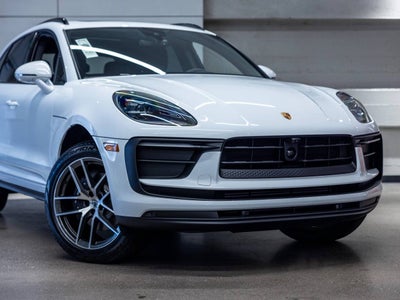 2026 Porsche Macan Base