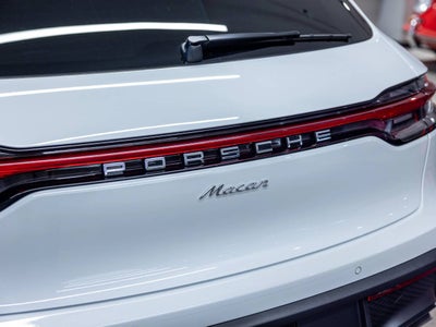 2026 Porsche Macan Base