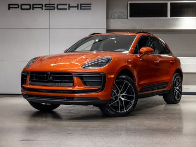 2025 Porsche Macan Base