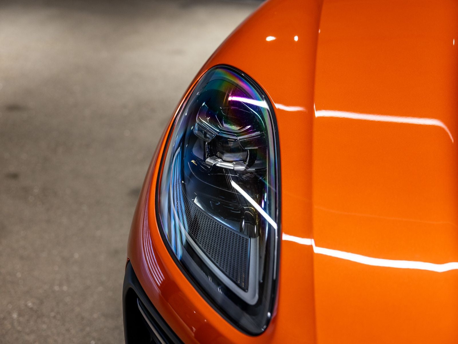 2025 Porsche Macan Base