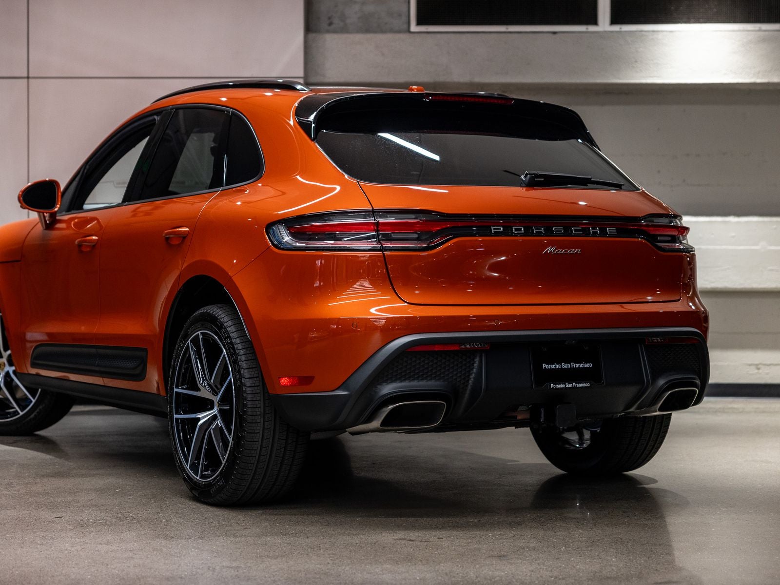 2025 Porsche Macan Base