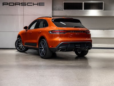 2025 Porsche Macan Base