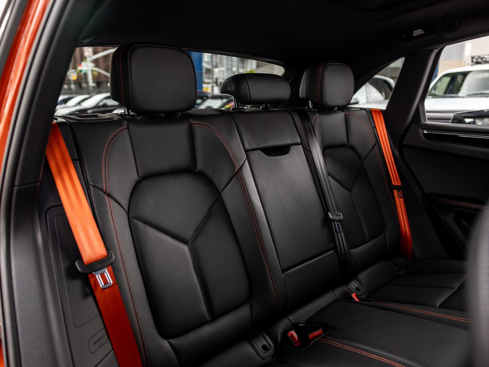 2025 Porsche Macan Base