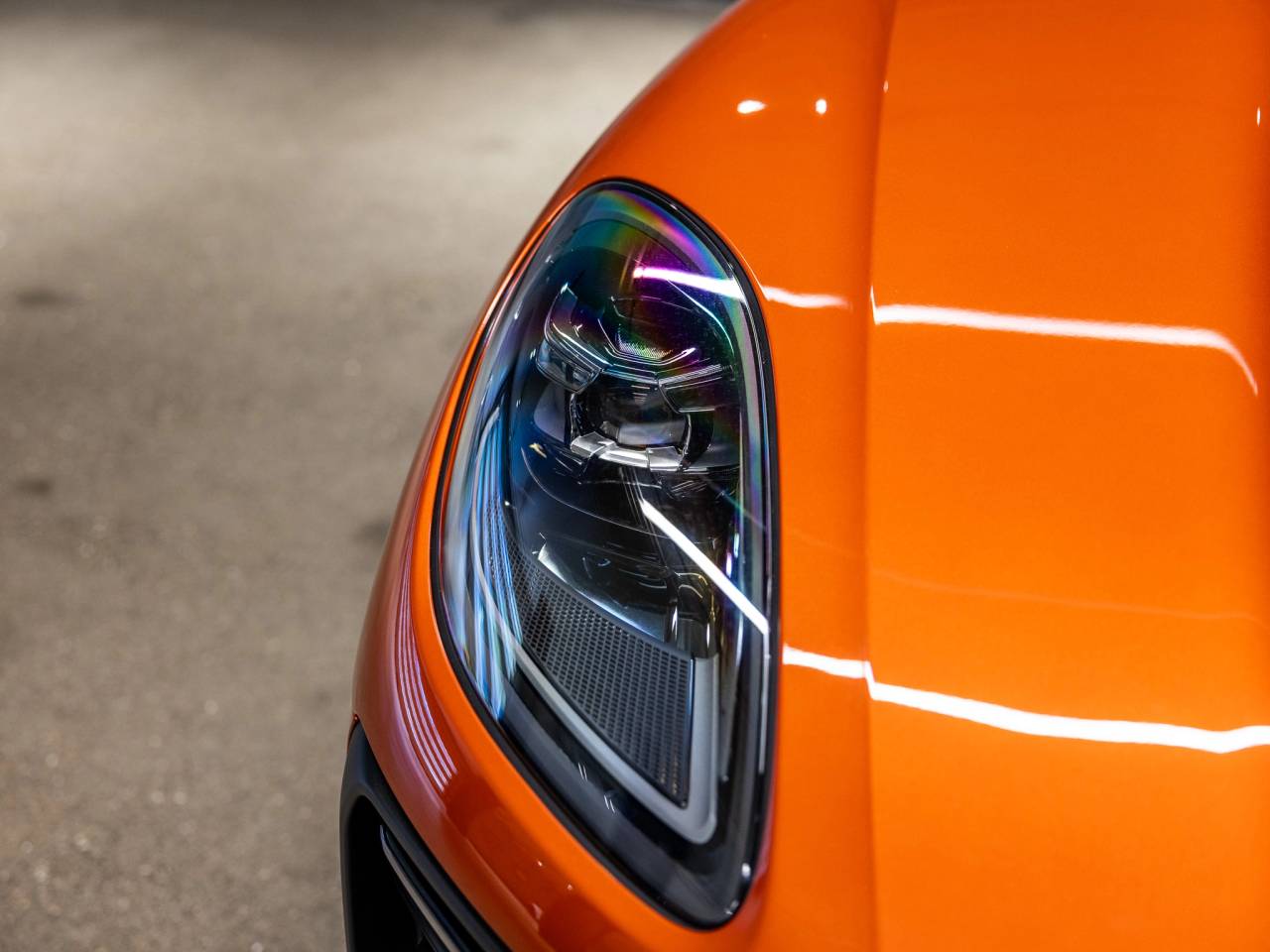 2025 Porsche Macan Base