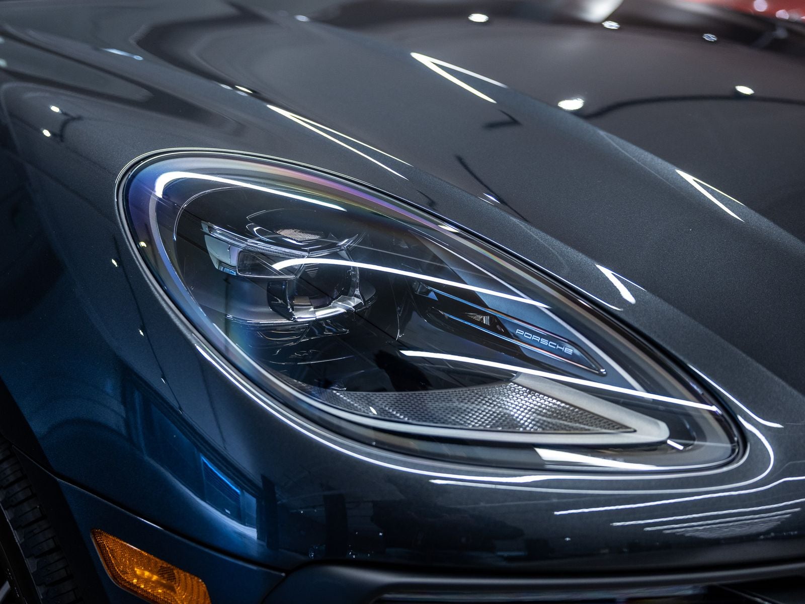 2026 Porsche Macan Base