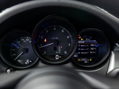 2026 Porsche Macan Base