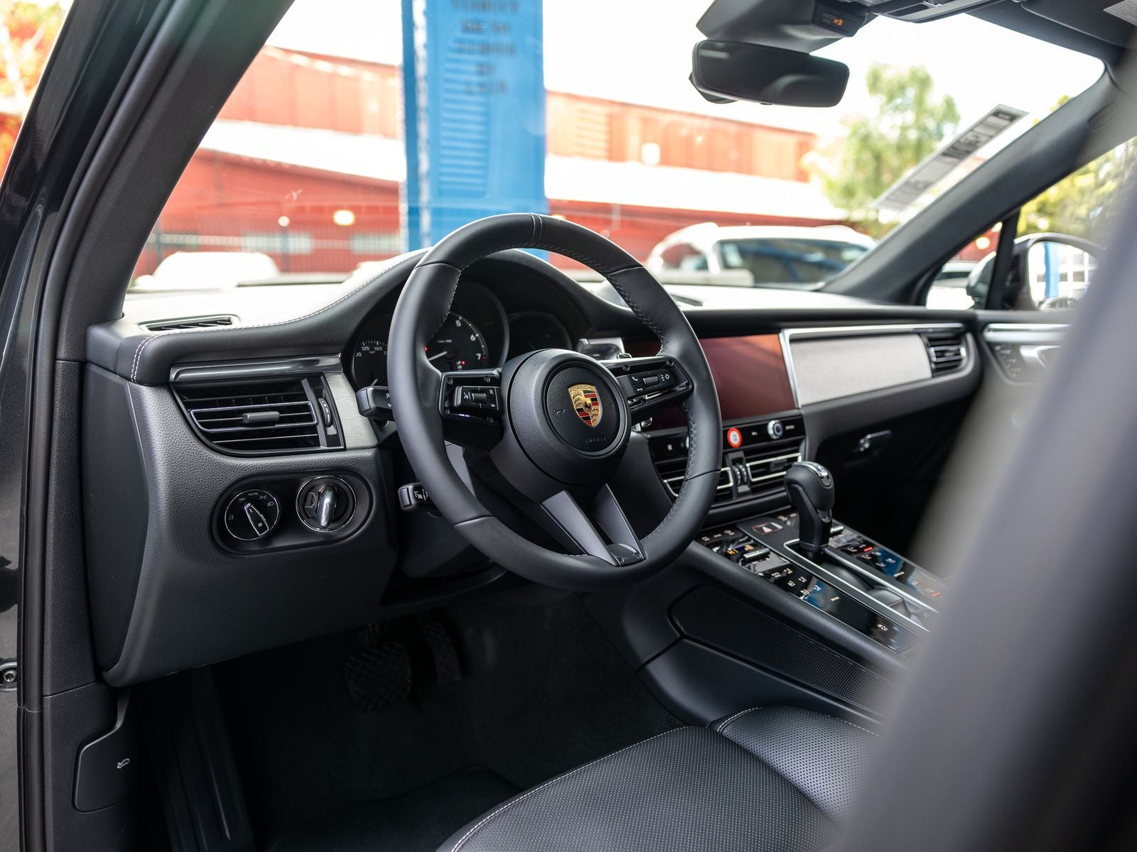 2026 Porsche Macan Base