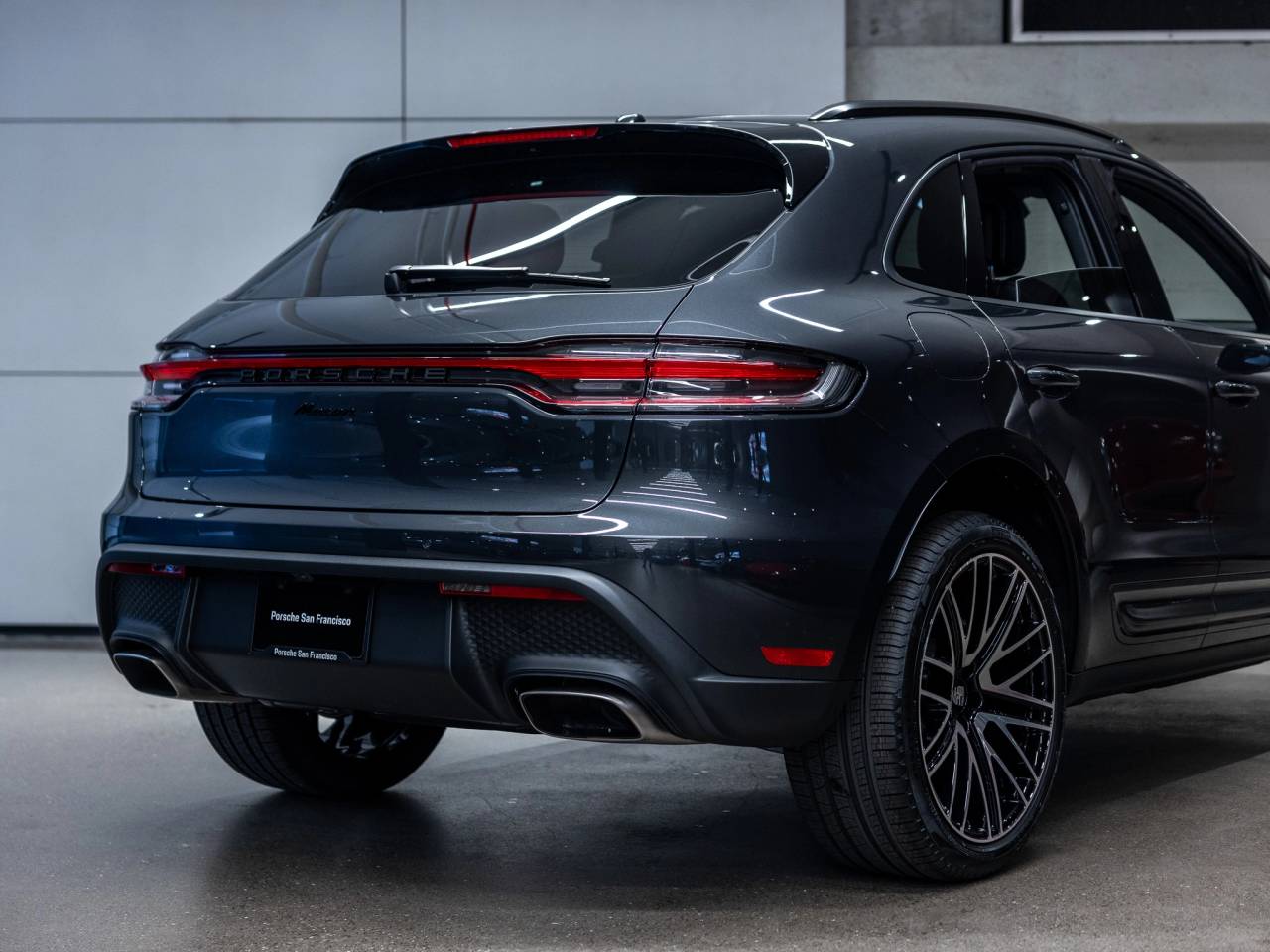 2026 Porsche Macan Base