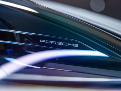 2026 Porsche Macan Base