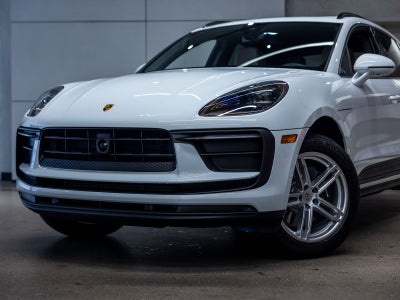 2026 Porsche Macan Base