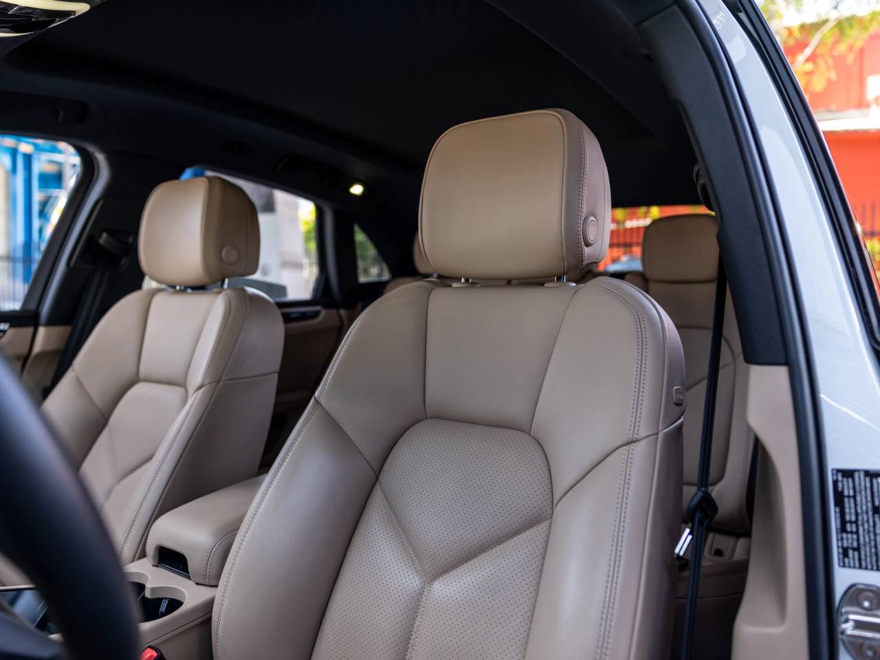 2024 Porsche Macan Base
