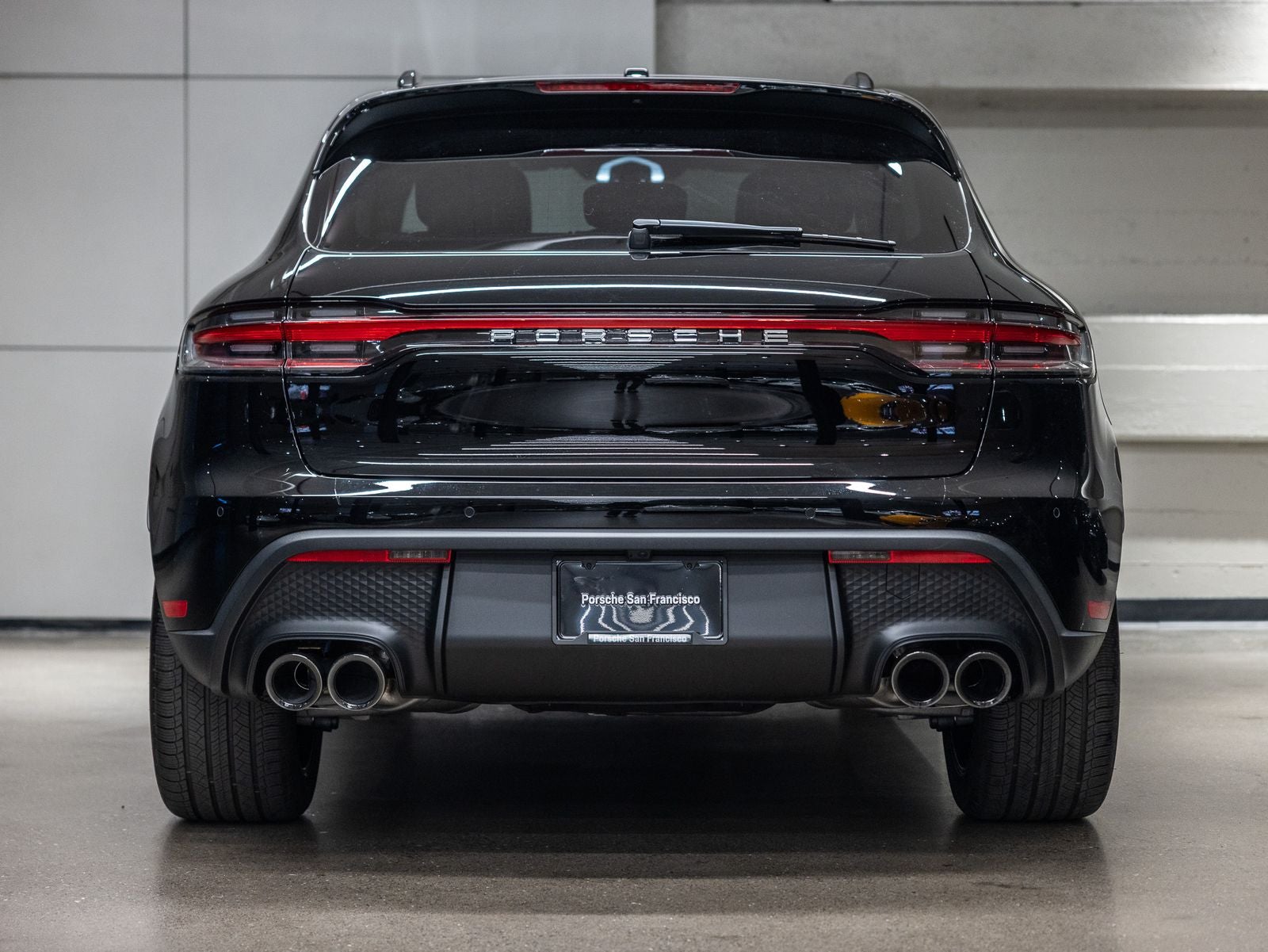 2026 Porsche Macan Base