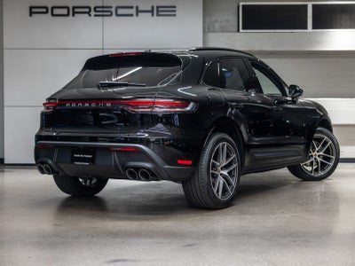 2026 Porsche Macan Base