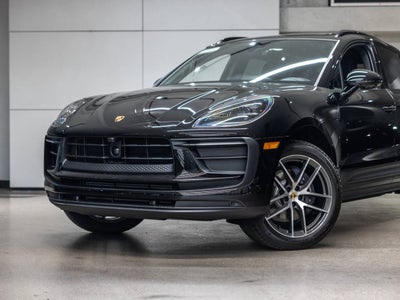 2026 Porsche Macan Base