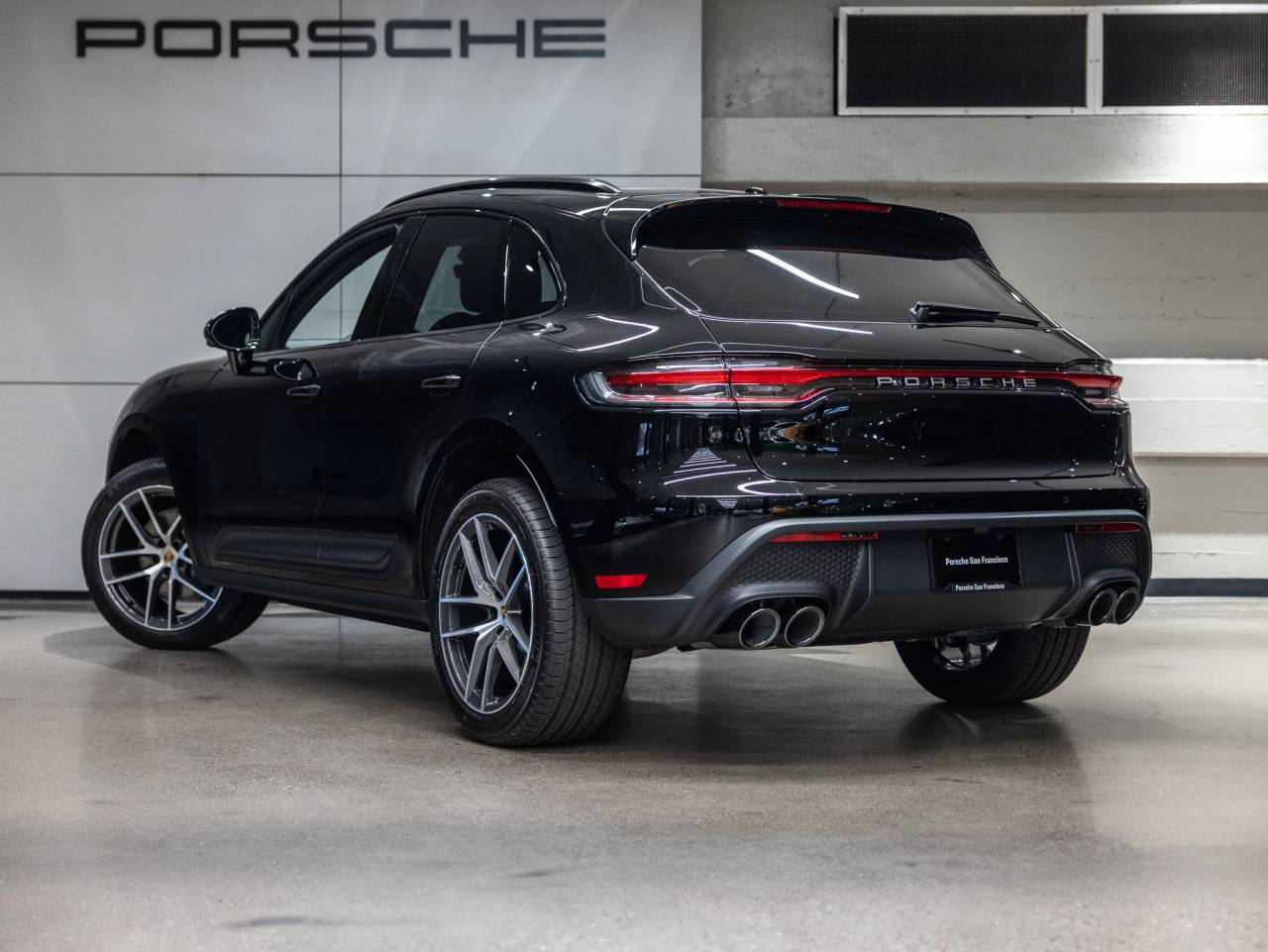 2026 Porsche Macan Base