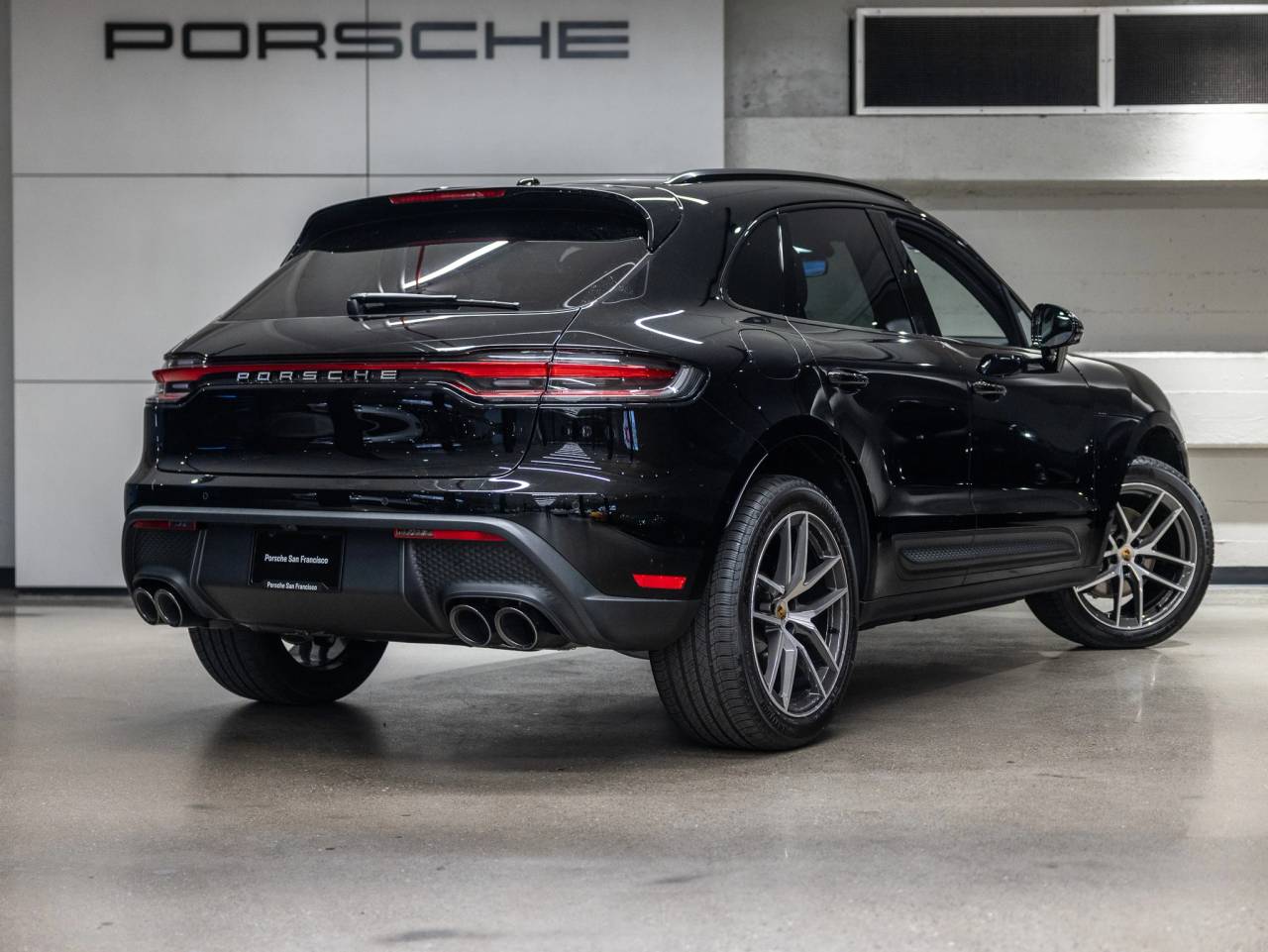 2026 Porsche Macan Base