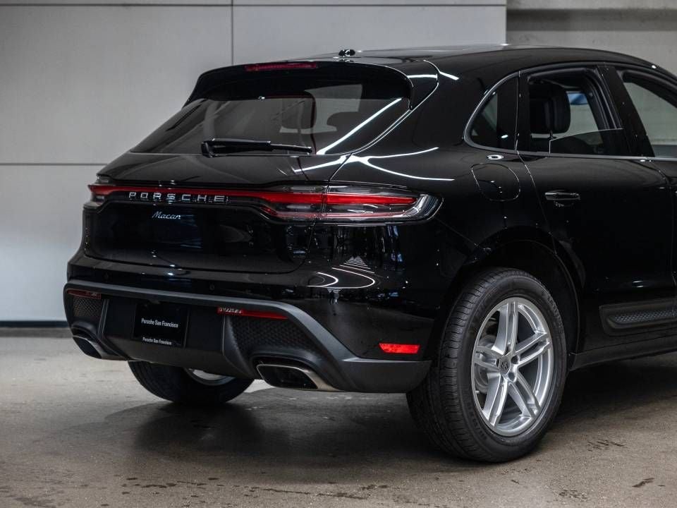 2026 Porsche Macan Macan
