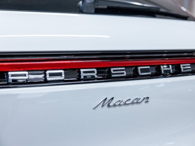 2026 Porsche Macan Macan
