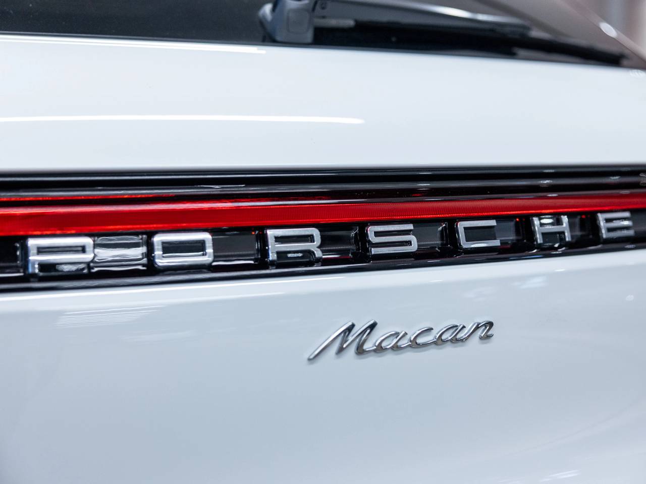 2026 Porsche Macan Macan