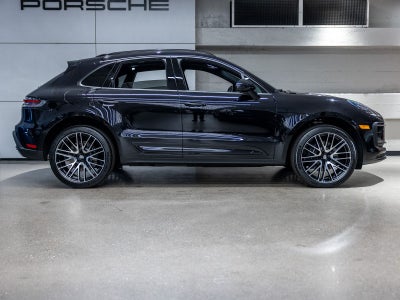 2026 Porsche Macan Macan