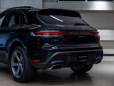 2026 Porsche Macan Base