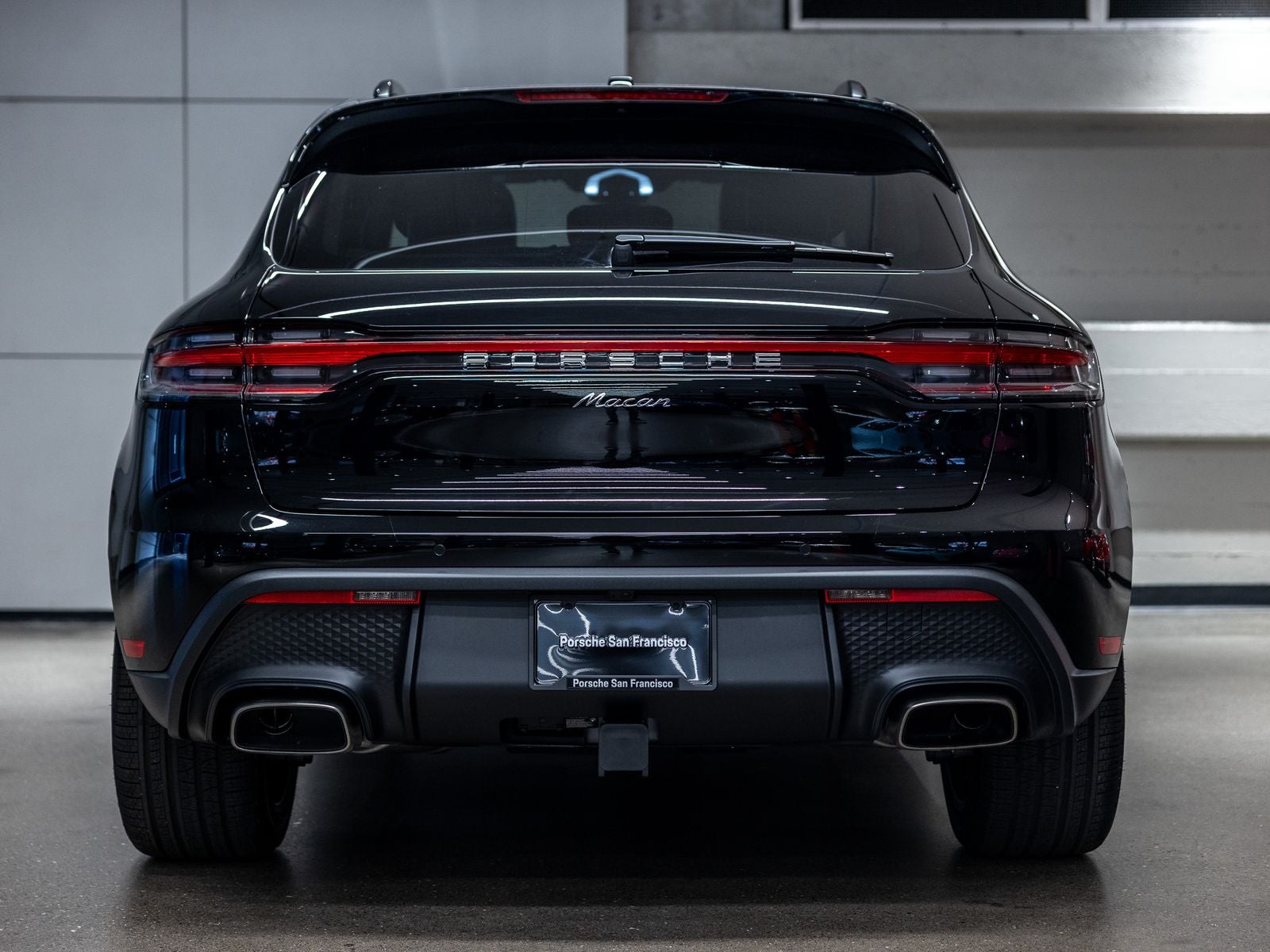 2026 Porsche Macan Base