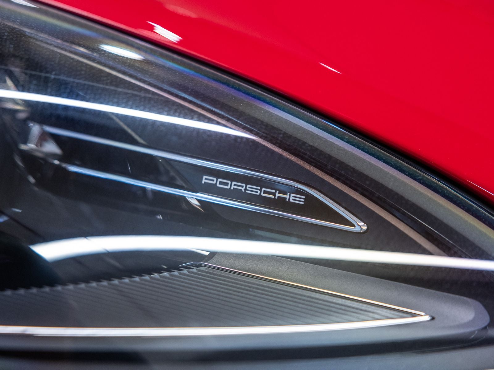2026 Porsche Macan Base