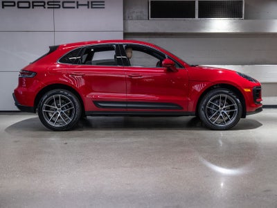 2026 Porsche Macan Base