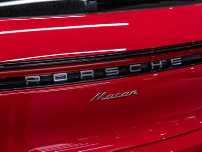 2026 Porsche Macan Base