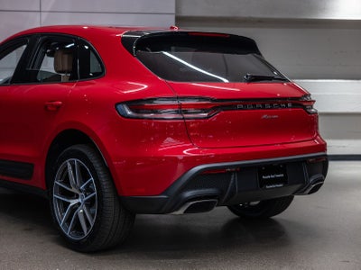 2026 Porsche Macan Base