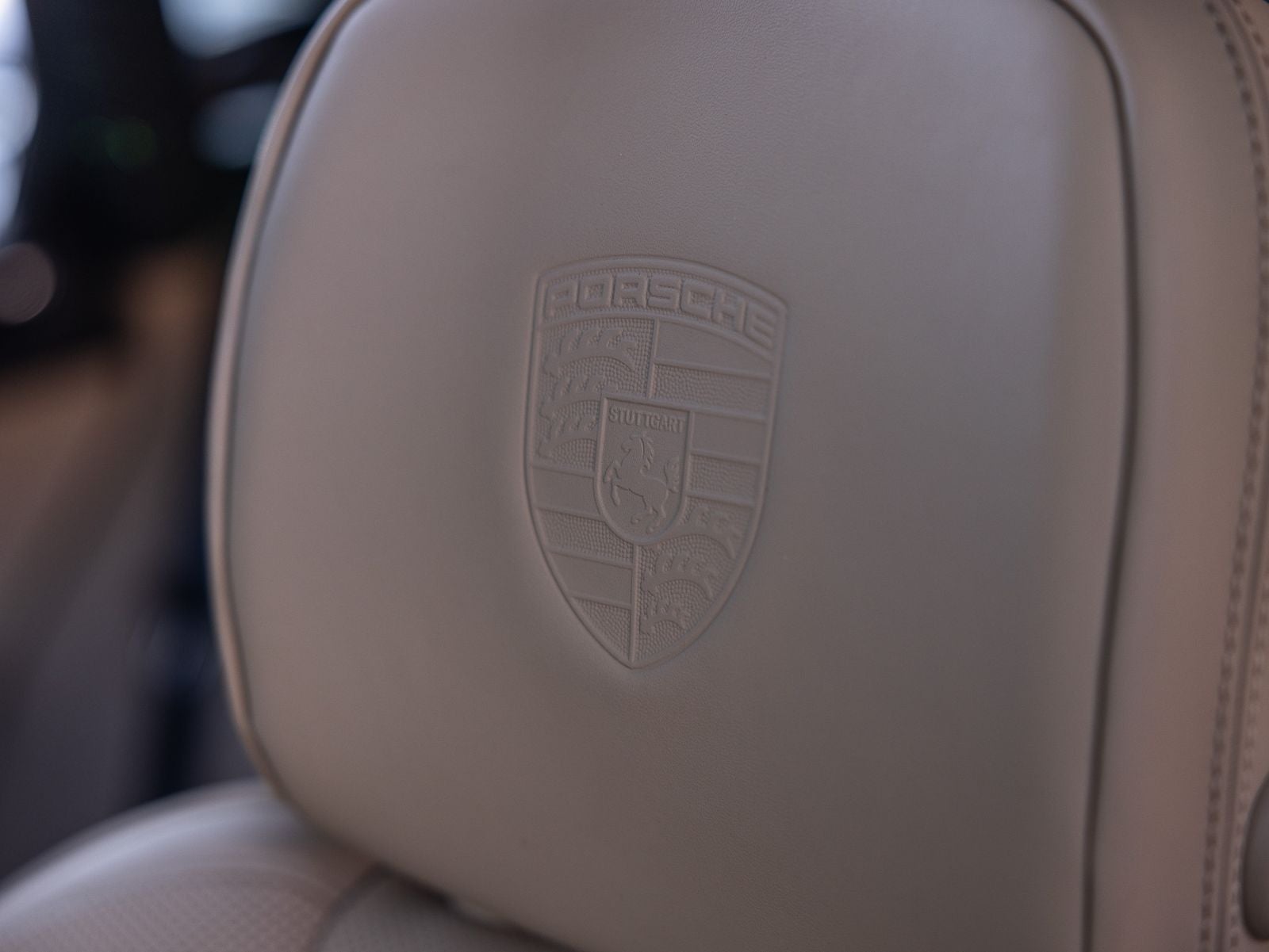 2026 Porsche Macan Base