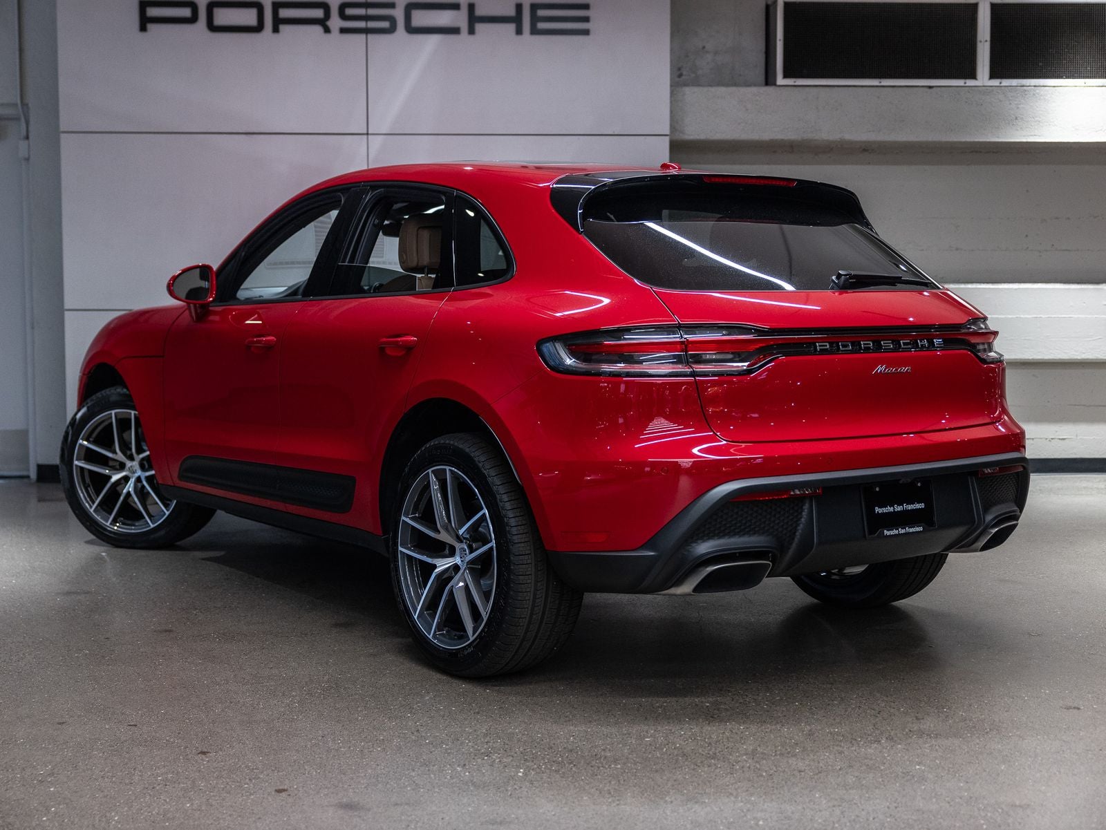 2026 Porsche Macan Base