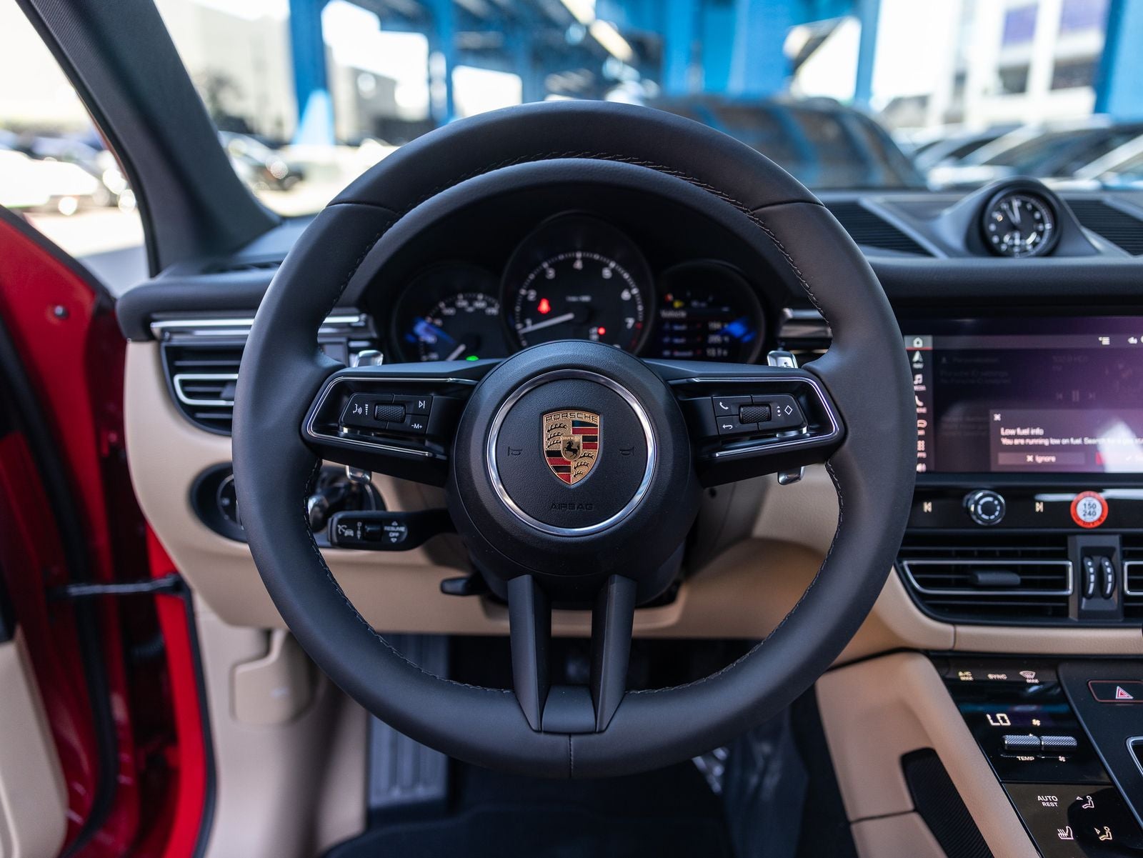 2026 Porsche Macan Base
