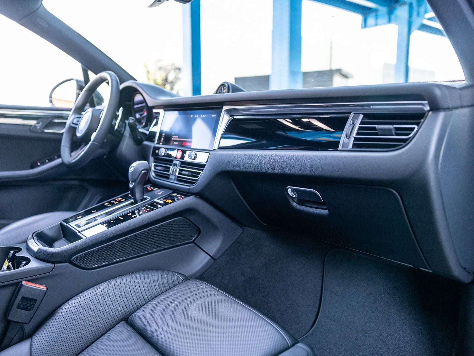 2026 Porsche Macan T