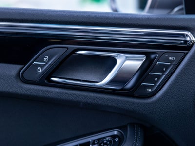 2026 Porsche Macan T
