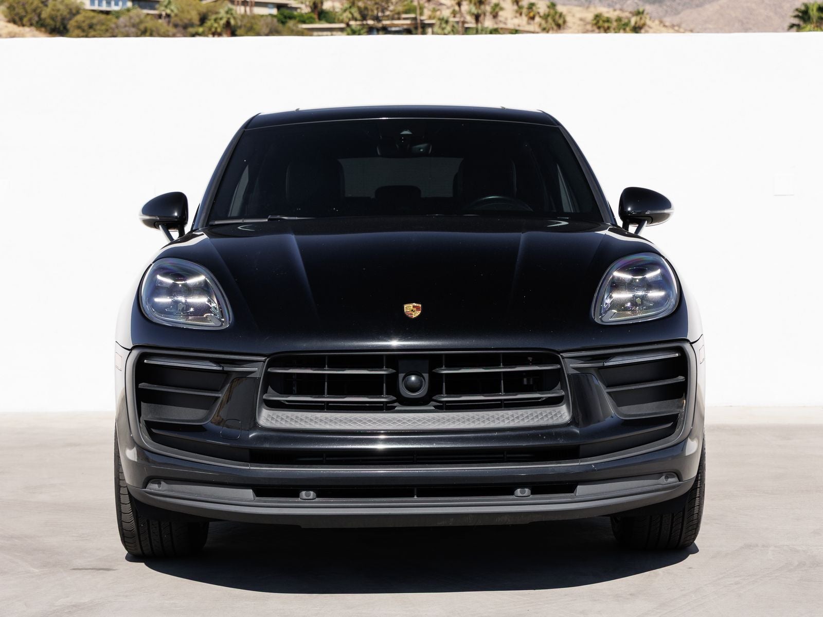 2023 Porsche Macan Base