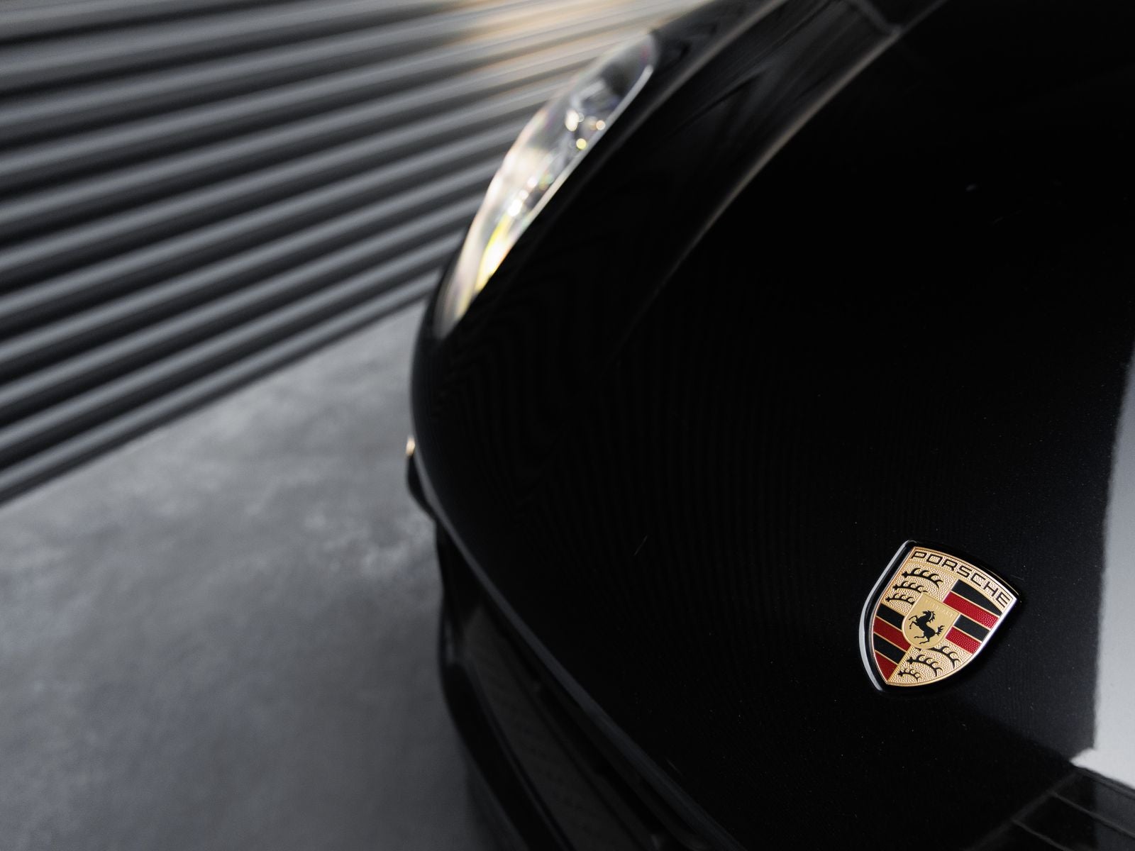 2023 Porsche Macan Base
