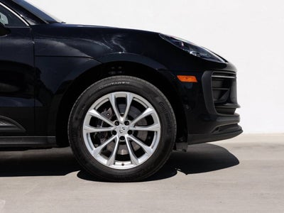 2023 Porsche Macan Macan