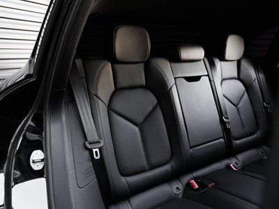 2023 Porsche Macan Macan