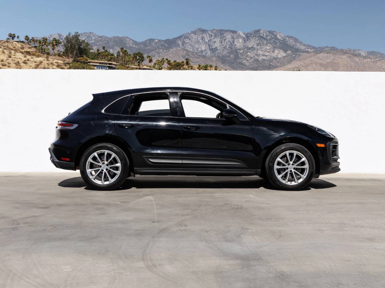 2023 Porsche Macan Macan