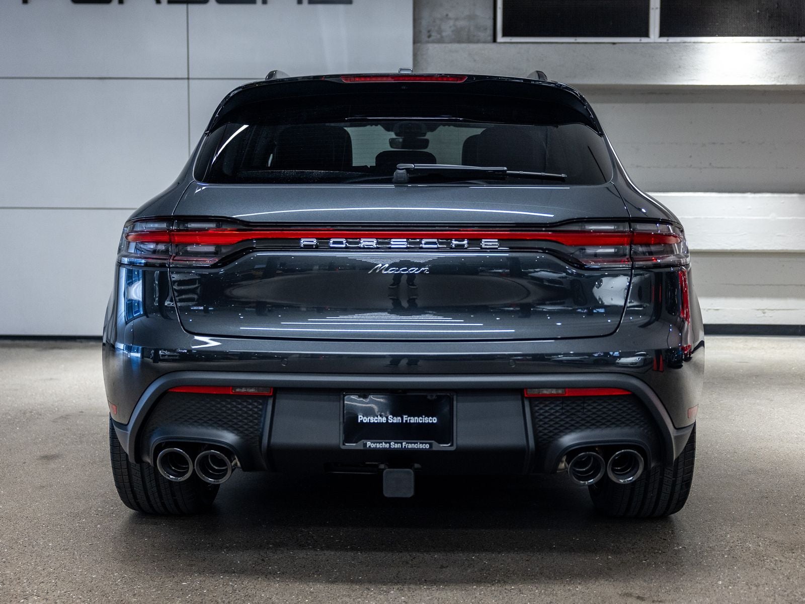 2026 Porsche Macan Base